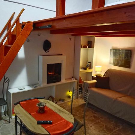 Casa Dell'Aquila Barocca Lägenhet Ragusa Exteriör bild