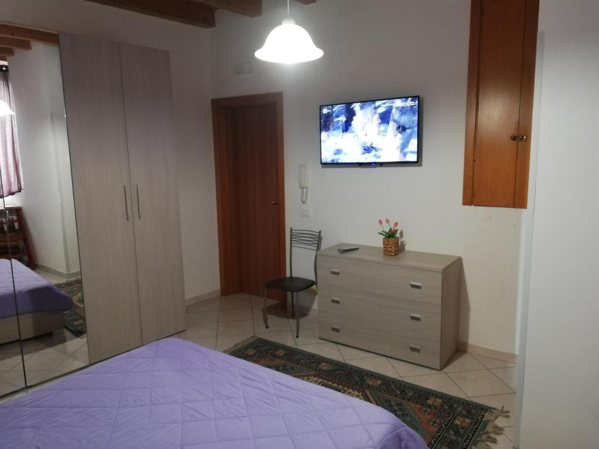 Casa Dell'Aquila Barocca Lägenhet Ragusa Exteriör bild