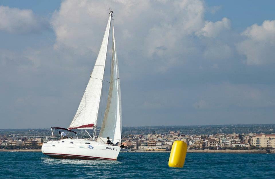 Casa Dell'Aquila Barocca Lägenhet Ragusa Exteriör bild